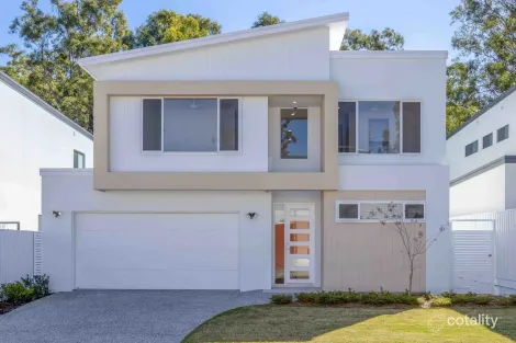 Property photo of 9 Hillsea Court Arundel QLD 4214