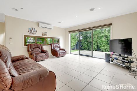Property photo of 15 Ebony Circuit Craigieburn VIC 3064