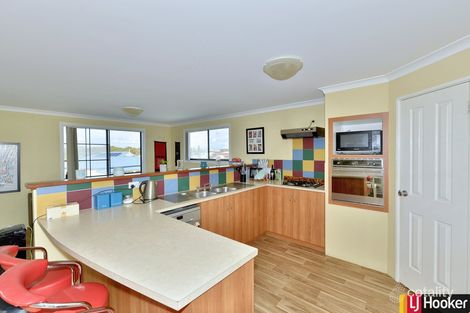 Property photo of 4 Cranbrook Crescent Dawesville WA 6211