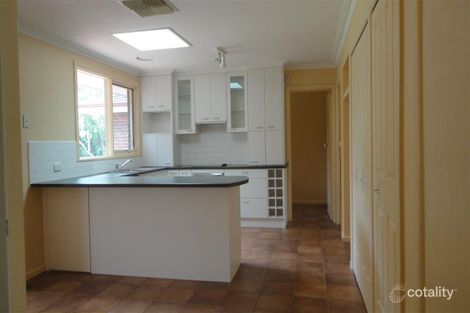 Property photo of 2 Appletree Drive Glen Waverley VIC 3150