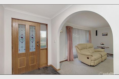 Property photo of 15 Verbena Court Morphett Vale SA 5162