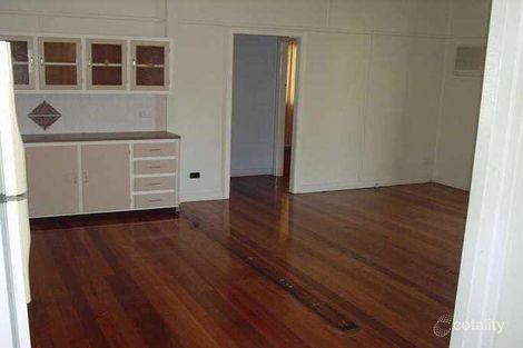 Property photo of 42 Dwyer Street Silkstone QLD 4304