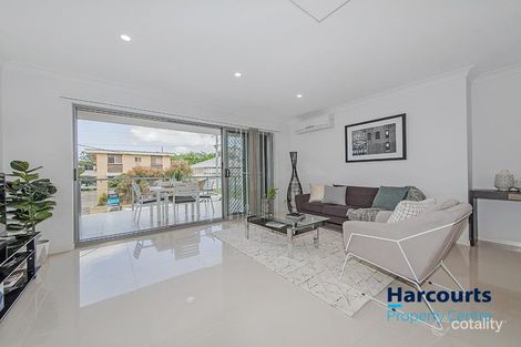 Property photo of 3/68 Kitchener Street Coorparoo QLD 4151