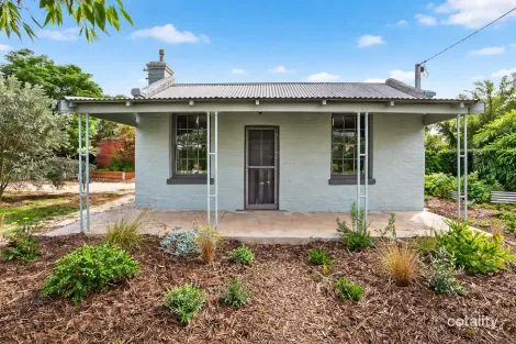 18 Murdock St, California Gully, VIC 3556