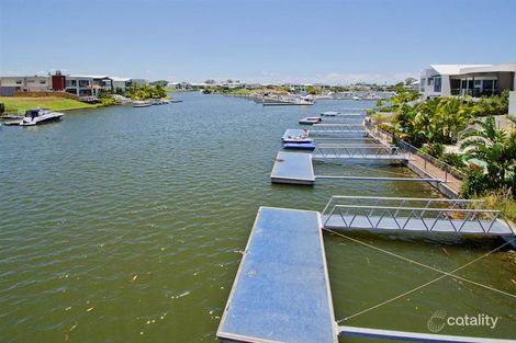 4 Onshore Pl, Helensvale, QLD 4212