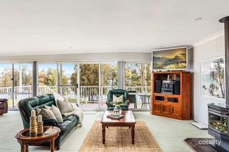 Property photo of 35 Rushton Drive Kanahooka NSW 2530