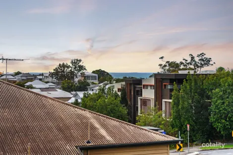 Property photo of 205 Mountjoy Terrace Manly QLD 4179