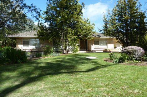 17 Henry St, Clare, SA 5453