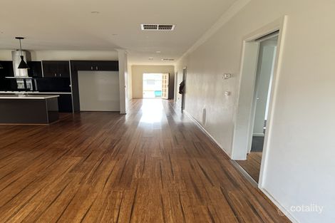 Property photo of 21 Pistachia Drive Tarneit VIC 3029
