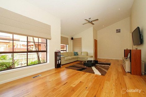 Property photo of 26 Appletree Drive Mill Park VIC 3082