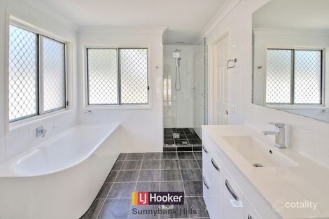 Property photo of 17 Gardenia Close Stretton QLD 4116