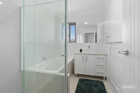Property photo of 6 Wyness Street Deebing Heights QLD 4306