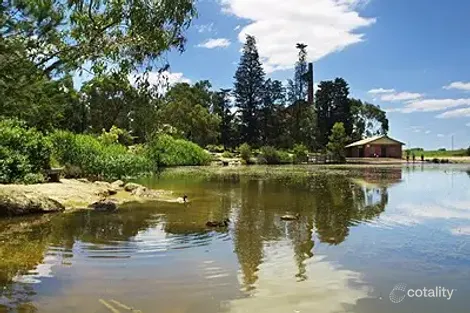 Property photo of 12 Kent Road Box Hill VIC 3128