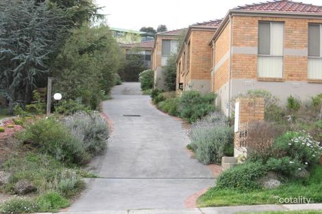 Property photo of 2/15 McNabb Street Berwick VIC 3806