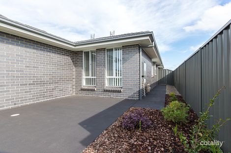 Property photo of 2/27 Undercliff Street Cliftleigh NSW 2321
