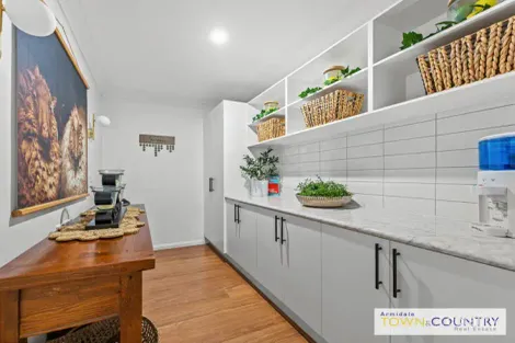 Property photo of 8 Braebank Avenue Armidale NSW 2350