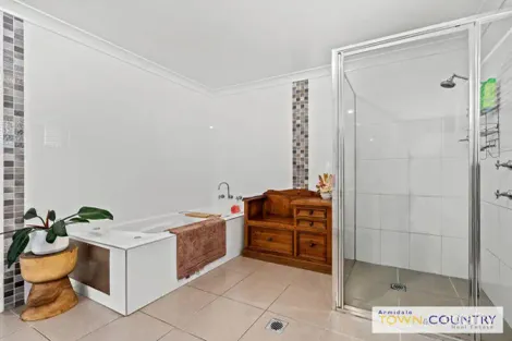 Property photo of 8 Braebank Avenue Armidale NSW 2350