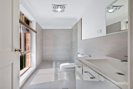 Property photo of 21 Greco Place Rosemeadow NSW 2560