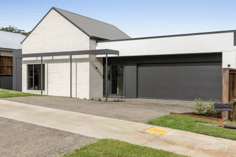 Property photo of 17 Halcyon Street Mount Kynoch QLD 4350