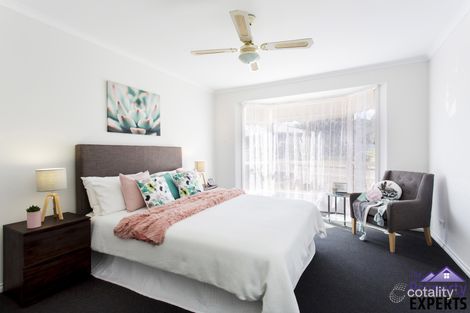 Property photo of 33 Shillabeer Crescent Woodcroft SA 5162