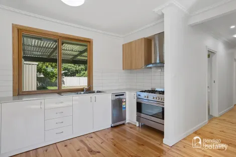 20 Bay St, Golden Square, VIC 3555
