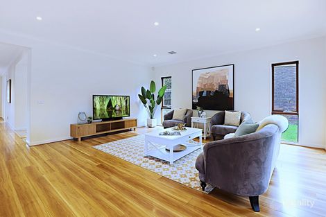 Property photo of 7 Leamington Crescent Glen Waverley VIC 3150