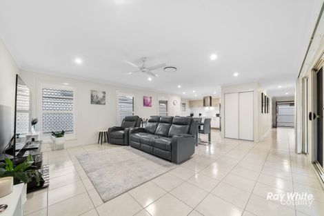 Property photo of 44 Stringybark Street Regents Park QLD 4118