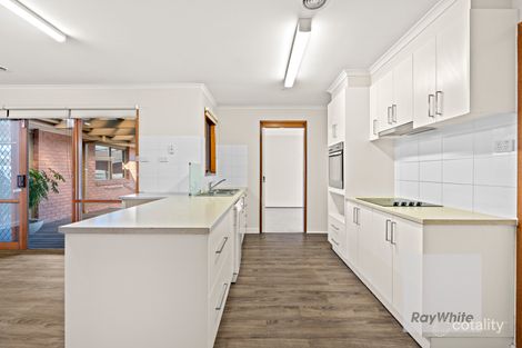 8 Rocklands Rise, Meadow Heights, VIC 3048