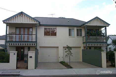 Property photo of 3/32 Sinclair Street Kangaroo Point QLD 4169