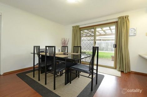 Property photo of 2 Bowerbird Place Carrum Downs VIC 3201