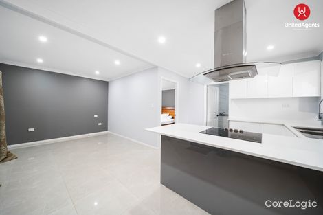 Property photo of 7 Biloolo Road Green Valley NSW 2168