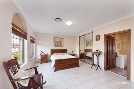 Property photo of 15 Ridgeway Close West Hoxton NSW 2171