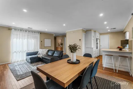 Property photo of 13 Wilkinson Court Mount Barker SA 5251