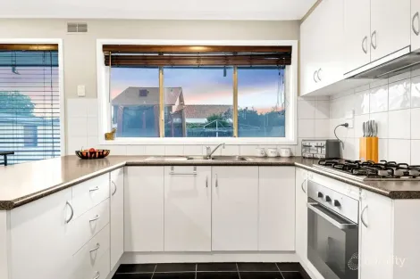 Property photo of 3 McCormack Crescent Hoppers Crossing VIC 3029