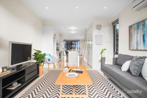 Property photo of 19 Bailey Crescent Oak Park VIC 3046