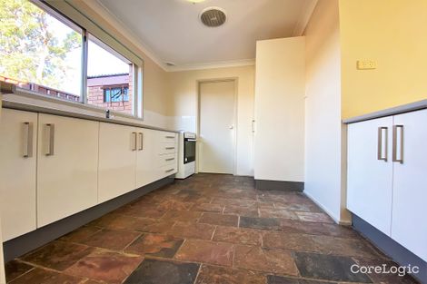 Property photo of 4 Hodkin Place Ingleburn NSW 2565