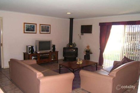 Property photo of 65 Moonstone Circuit St Albans VIC 3021