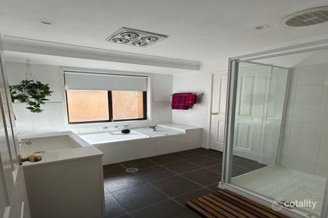 Property photo of 8 Clovertop Place Werrington Downs NSW 2747