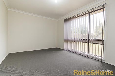 Property photo of 33 Potter Close Dubbo NSW 2830