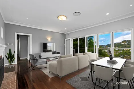 Property photo of 13 The Scarp Castlecrag NSW 2068