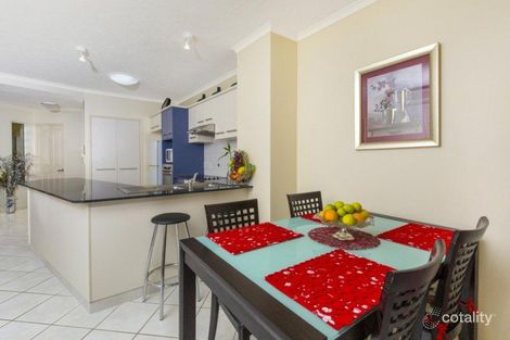 Property photo of 2/275-277 Esplanade Cairns North QLD 4870