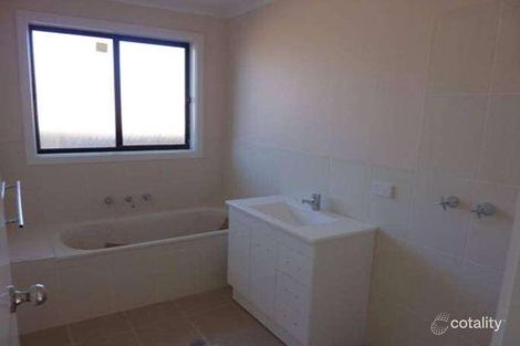 Property photo of 29 Dagmar Berne Street Macgregor ACT 2615