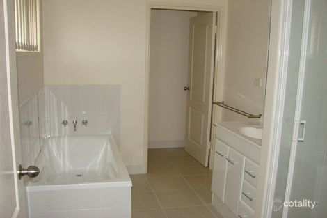 Property photo of 25 Joseph Street Gracemere QLD 4702