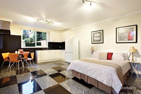 Property photo of 2 Clee Street McKinnon VIC 3204