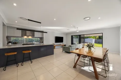 Property photo of 27 Bayview Terrace Geebung QLD 4034