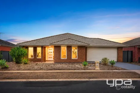 22 NILAND CRES, POINT COOK, VIC 3030