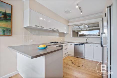 Property photo of 16 Orama Avenue Wendouree VIC 3355