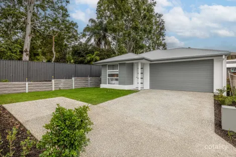 8 Darling Ct, Park Ridge, QLD 4125