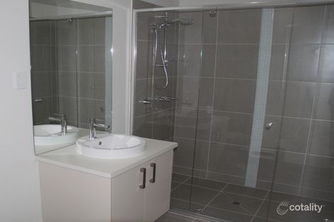 Property photo of 21 Grantham Walk Williams Landing VIC 3027