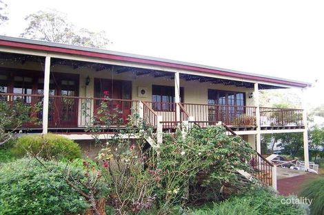 Property photo of 48 Basildon Road Lesmurdie WA 6076